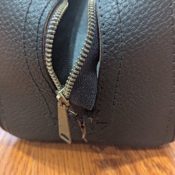 Vintage Leather Medical Purse With Assorted Medical Parafanaloa - Picture 2 of 4